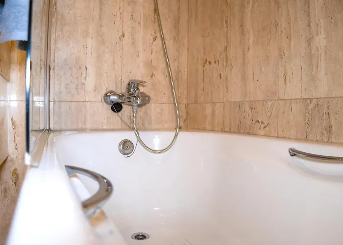 Acogedor Con Piscina En Appartamento *